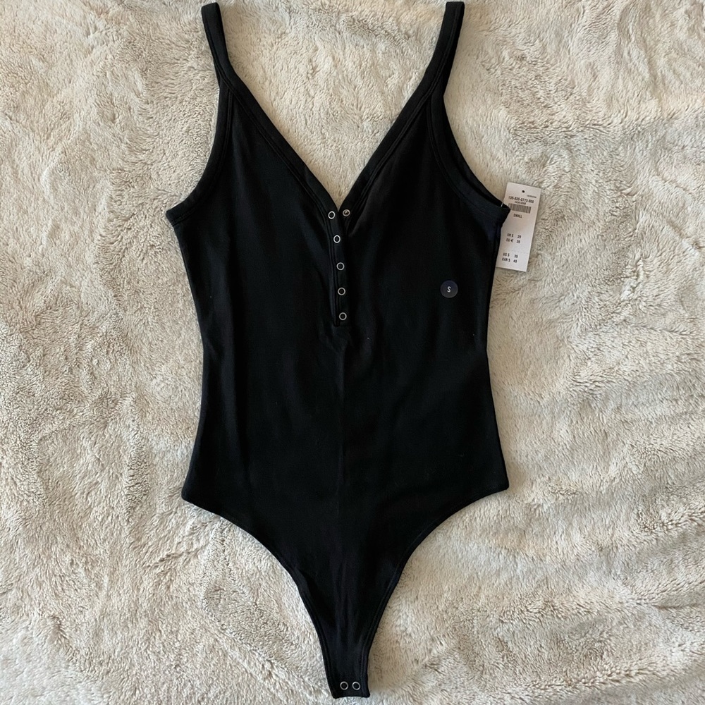 Abercrombie & Fitch V-Neck Bodysuit